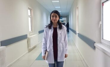 Tahmine Rüstemova Hemşire